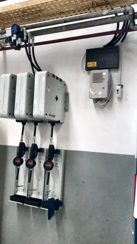 Sayaçlı yağ makaraları ve kontrol ünitesi